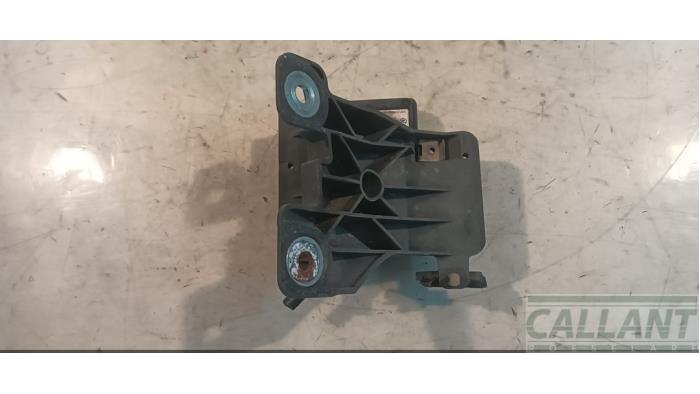 Dode hoek sensor van een Land Rover Range Rover IV (LG) 4.4 SDV8 32V 2015