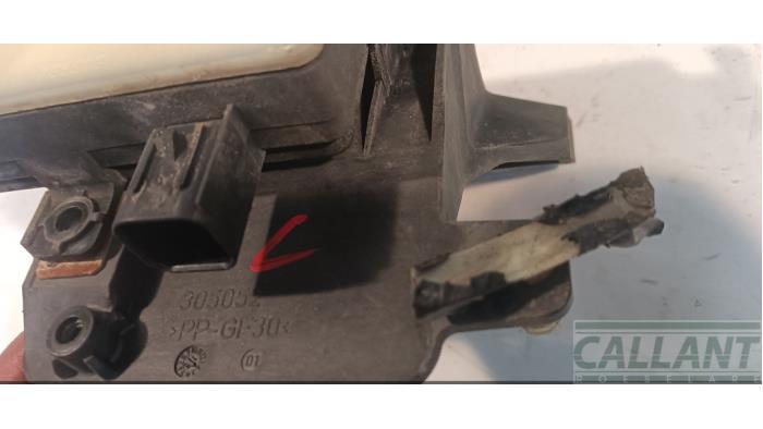 Dode hoek sensor van een Land Rover Range Rover IV (LG) 4.4 SDV8 32V 2015