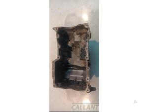 Begagnade Oljetråg Landrover Range Rover Evoque (LVJ/LVS) 2.0 D 150 16V Pris € 272,25 Inklusive moms erbjuds av Garage Callant