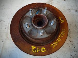 Gebruikte Fusee links-achter Chevrolet Orlando (YYM/YYW) 1.8 16V VVT Prijs op aanvraag aangeboden door Autohandel-Smet Gebroeders NV