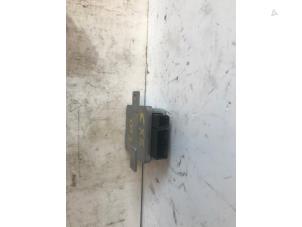 Gebruikte Brandstofpomp relais Mazda CX-5 I (KE,GH) 2.0 SkyActiv-G 165 16V 2WD Prijs op aanvraag aangeboden door Autohandel-Smet Gebroeders NV