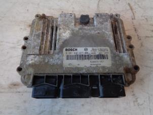 Gebruikte Computer Motormanagement Renault Master II (FD/HD) 3.0 dCi 16V 140 Prijs op aanvraag aangeboden door Autohandel-Smet Gebroeders NV