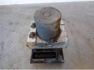 Begagnade ABS-pump Mercedes Vito (639.6) 3.0 122 CDI V6 24V Pris på förfrågan erbjuds av Autohandel-Smet Gebroeders NV