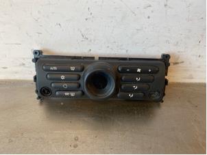 Gebruikte Airco bedieningspaneel BMW Mini One/Cooper (R50) 1.6 16V Cooper Prijs op aanvraag aangeboden door Autohandel-Smet Gebroeders NV