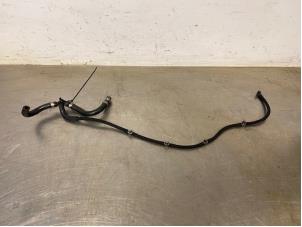 Begagnade Bränslereturledning Volvo XC70 (BZ) Pris på förfrågan erbjuds av Autohandel-Smet Gebroeders NV