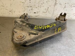 Begagnade Bakre gaffelben, vänster Chevrolet Evanda 2.0 16V Pris på förfrågan erbjuds av Autohandel-Smet Gebroeders NV