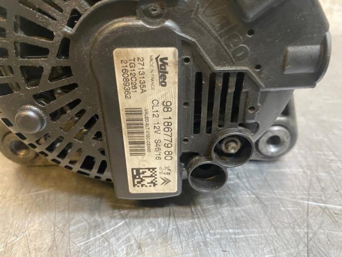 Dynamo från en Citroën C3 (SC) 1.2 VTi 82 12V 2017