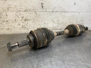 Gebruikte Aandrijfas links-voor Toyota Land Cruiser (J15) 2.8 D-4D 16V Prijs op aanvraag aangeboden door Autohandel-Smet Gebroeders NV