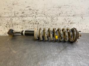 Gebruikte Schokdemper rechts-voor Toyota Land Cruiser (J15) 2.8 D-4D 16V Prijs op aanvraag aangeboden door Autohandel-Smet Gebroeders NV