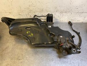 Begagnade AdBlue-tank Audi A3 Sportback (8VA/8VF) 1.6 TDI 16V Pris på förfrågan erbjuds av Autohandel-Smet Gebroeders NV