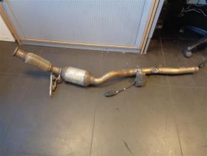 Begagnade Katalytisk avgasrenare Volkswagen Touran (5T1) 1.6 TDI SCR BlueMotion Technology Pris på förfrågan erbjuds av Autohandel-Smet Gebroeders NV