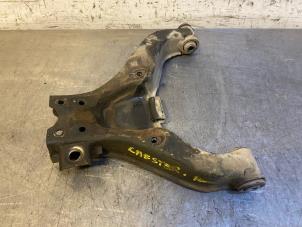 Begagnade Främre gaffelben, höger Nissan Cabstar (F22) 35.14/45.14 DCI Pris på förfrågan erbjuds av Autohandel-Smet Gebroeders NV