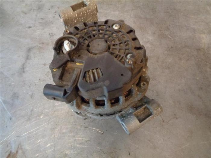 Dynamo från en Ford Ranger 2.2 TDCi 16V 125 4x4 2014