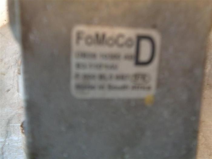 Dynamo från en Ford Ranger 2.2 TDCi 16V 125 4x4 2014