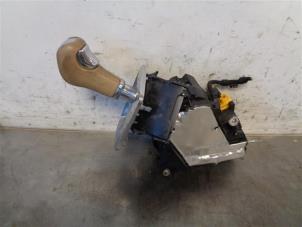 Gebruikte Versnellingspook Porsche Cayenne II (92A) 3.0 TDI V6 24V Prijs op aanvraag aangeboden door Autohandel-Smet Gebroeders NV