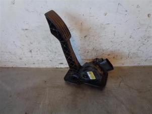 Begagnade Gaspedalsensor Ford Transit 2.2 TDCi 16V Euro 5 Pris på förfrågan erbjuds av Autohandel-Smet Gebroeders NV