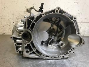 Używane Skrzynia biegów Peugeot Boxer (U9) 2.0 BlueHDi 130 Cena na żądanie oferowane przez Autohandel-Smet Gebroeders NV