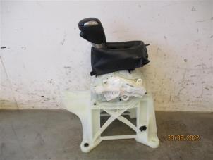 Gebruikte Versnellingspook Mazda CX-5 II (KF) 2.2 SkyActiv-D 184 16V 4WD Prijs op aanvraag aangeboden door Autohandel-Smet Gebroeders NV