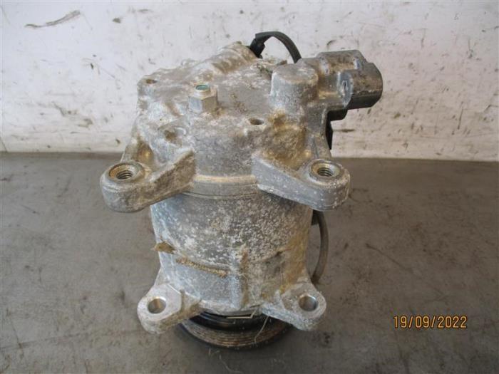 Luftkonditioneringspump från en BMW 5 serie (F10) 520d 16V 2016