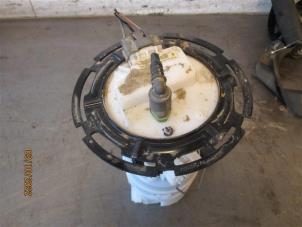 Używane Elektryczna pompa paliwa Dacia Dokker (0S) 1.3 TCE 100 Cena na żądanie oferowane przez Autohandel-Smet Gebroeders NV