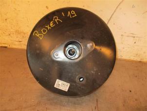 Używane Wspomaganie hamulców Peugeot Boxer (U9) 2.0 BlueHDi 160 Cena na żądanie oferowane przez Autohandel-Smet Gebroeders NV