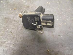 Begagnade Luftflödesmätare Toyota Hilux IV 3.0 D4-D 16V 4x4 Pris på förfrågan erbjuds av Autohandel-Smet Gebroeders NV