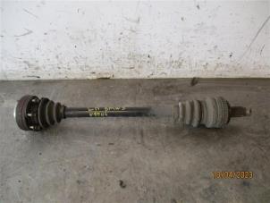 Gebruikte Steekas links-achter BMW 3 serie (E92) 320i 16V Prijs op aanvraag aangeboden door Autohandel-Smet Gebroeders NV