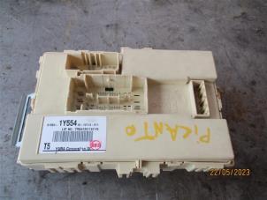 Używane Skrzynka bezpieczników Kia Picanto (TA) 1.0 12V Cena na żądanie oferowane przez Autohandel-Smet Gebroeders NV