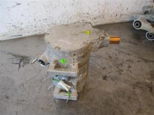 Gebruikte Aircopomp DS Automobiles DS 7 Crossback 1.6 16V E-Tense 4x4 Prijs op aanvraag aangeboden door Autohandel-Smet Gebroeders NV