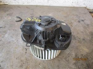Begagnade Fläktmotor för uppvärmning och ventilation Porsche Cayenne II (92A) Pris på förfrågan erbjuds av Autohandel-Smet Gebroeders NV