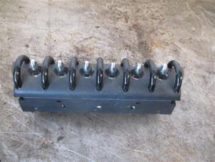 Gebruikte Licht Schakelaar Mini Mini Cooper S (R53) 1.6 16V Prijs op aanvraag aangeboden door Autohandel-Smet Gebroeders NV