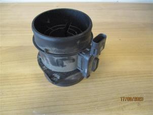 Begagnade Luftflödesmätare Mercedes Sprinter 4t (907.6/910.6) 416 CDI 2.1 D RWD Pris på förfrågan erbjuds av Autohandel-Smet Gebroeders NV