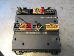 Używane Skrzynka bezpieczników Skoda Fabia II Combi 1.2i Cena na żądanie oferowane przez Autohandel-Smet Gebroeders NV