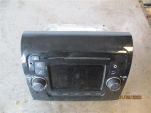 Begagnade Navigeringsdisplay Peugeot Boxer (U9) 2.0 BlueHDi 130 Pris på förfrågan erbjuds av Autohandel-Smet Gebroeders NV