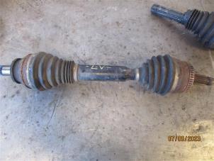 Używane Os napedowa lewy przód Landrover Vogue Cena na żądanie oferowane przez Autohandel-Smet Gebroeders NV