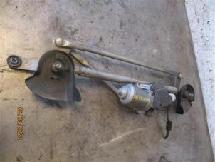 Begagnade Torkarmotor + mekanism Mitsubishi Outlander (GF/GG) 2.2 DI-D 16V Clear Tec 4x4 Pris på förfrågan erbjuds av Autohandel-Smet Gebroeders NV