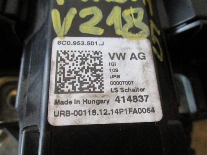 Spak, rattstång från en Skoda Fabia III (NJ3) 1.2 TSI 16V 2015