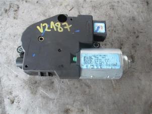 Begagnade Motor, soltak Hyundai Tucson (TL) 1.6 CRDi 16V 136 Pris på förfrågan erbjuds av Autohandel-Smet Gebroeders NV