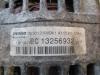 Dynamo van een Opel Corsa D 1.3 CDTi 16V ecoFLEX 2010