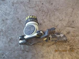 Begagnade AdBlue-pump Ford Transit Pris på förfrågan erbjuds av Autohandel-Smet Gebroeders NV