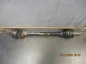 Gebruikte Aandrijfas links-achter BMW 5 serie (F10) 520d 16V Prijs op aanvraag aangeboden door Autohandel-Smet Gebroeders NV