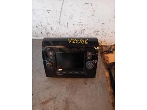 Begagnade Navigeringsdisplay Peugeot Boxer (U9) 2.2 Blue HDi 120 Pris på förfrågan erbjuds av Autohandel-Smet Gebroeders NV