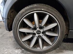 Begagnade Hjul + vinterdäck Mini Mini (F56) 1.5 12V Cooper Pris på förfrågan erbjuds av Autohandel-Smet Gebroeders NV