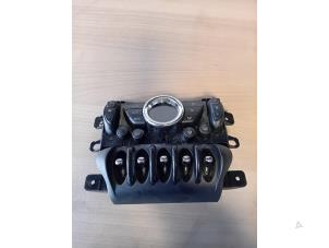 Gebruikte Airco bedieningspaneel Mini Clubman (R55) 2.0 Cooper D 16V Autom. Prijs op aanvraag aangeboden door Autohandel-Smet Gebroeders NV