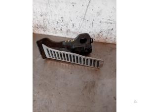 Begagnade Gaspedalsensor Audi TT Roadster (8J9) 2.0 TFSI 16V Pris på förfrågan erbjuds av Autohandel-Smet Gebroeders NV