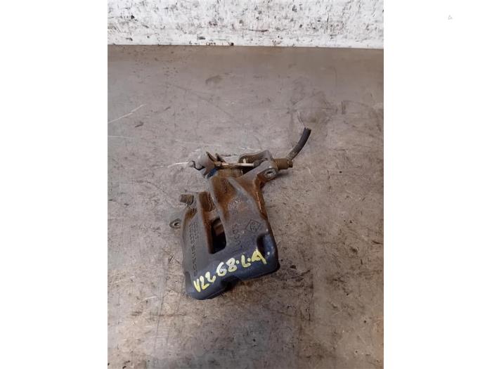 Bakre bromsok, vänster från en Vauxhall Vivaro B Combi 1.6 CDTI Biturbo 140 2019