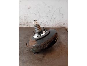 Gebruikte Rembekrachtiger Opel Vivaro 2.0 CDTI 177 Prijs op aanvraag aangeboden door Autohandel-Smet Gebroeders NV