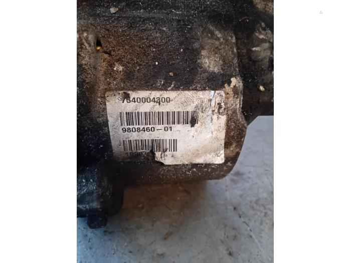 Främre differential från en MINI Countryman (R60) 2.0 Cooper SD 16V ALL4 2011