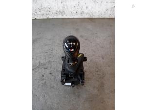 Begagnade Växelspak BMW M3 (F80) 3.0 24V TwinPower Turbo Pris på förfrågan erbjuds av Autohandel-Smet Gebroeders NV