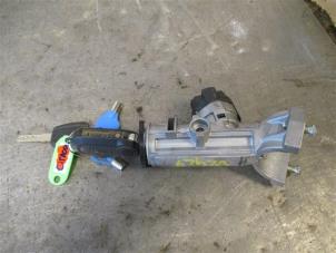 Gebruikte Kontaktslot + Sleutel Citroen Jumper (U9) 2.2 Blue HDi 140 Prijs op aanvraag aangeboden door Autohandel-Smet Gebroeders NV